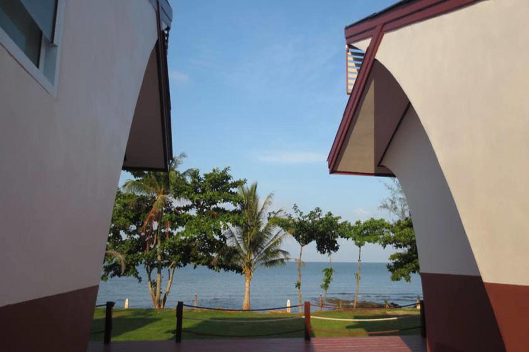 Lomtalay Resort Trat Laem Ngop Exterior photo